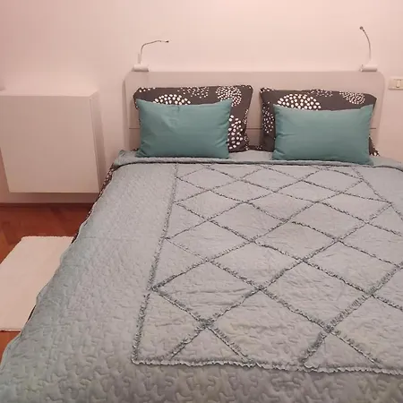 Karolina Apartman *